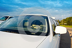 Limousine windshield