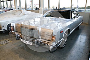 Lincoln Continental Town Car 1975
