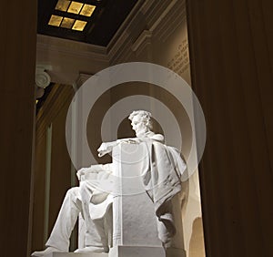 Lincoln memorial statue