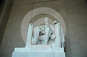 Lincoln statue