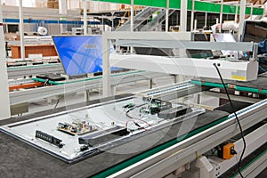 Line conveyor assembly televisions