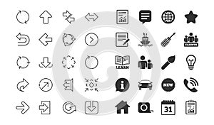 Linear Arrow icons. Download, Synchronize. Vector