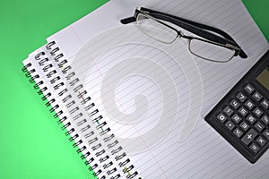 Lined Ringbound Paper, Green