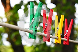 Linen rope and clothespins