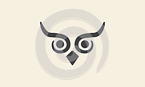 Lines animal bird head owl logo vector icon symbol design graphic illustration