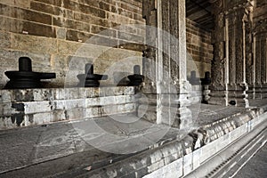 Lingams and columns in Hindu temple