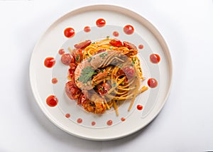 linguine with giant shrimp and cherry tomatoes