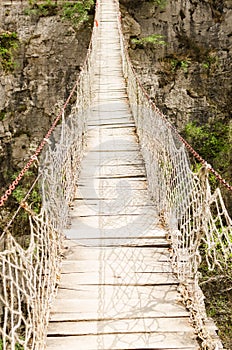 Link gorge bridge locks