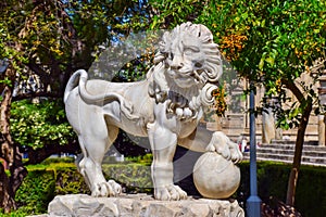 Lion sculpture in Sevilla park