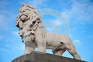 Lion at Southbank End of Westminster BRidge