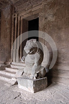 Lion statue, Hindu temple, Elephanta caves