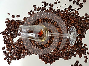 Liqueur coffeelique coffeebeans whitebackground brownbeans drink