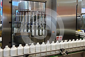 Liquor filling machine