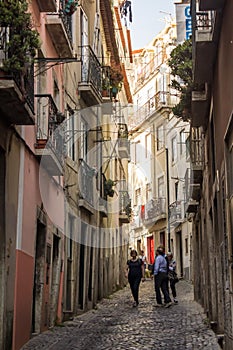 Lisboa, Portugal: a narrow street in Alfama
