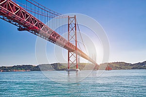 Lisbon, Landmark suspension 25 of April bridge