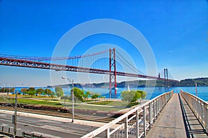 Lisbon, Landmark suspension 25 of April bridge