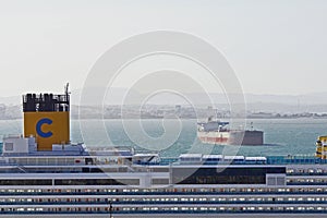 Lisbon, Portugal: Ships at Lissabon