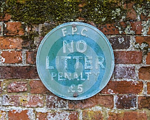 Littering Penalty Sign in Finchingfield, Essex photo