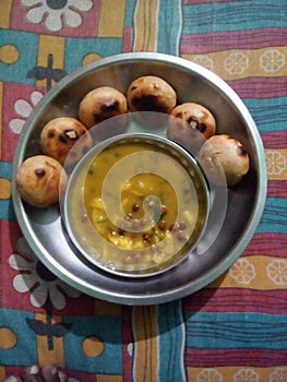 LITTI CHOKHA