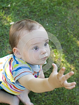 Little baby tent hands up.