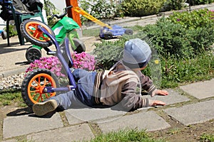 The little boy bike crash.