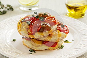 little cakes with tomato