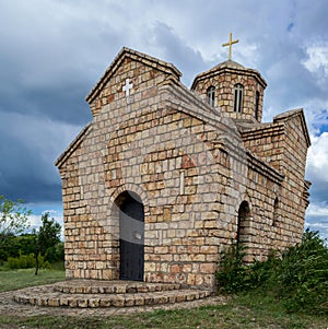 Malý kostel na kopec 