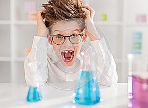 Little genius screaming during chemistry lesson