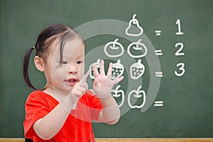 Little girl counting her finger