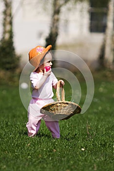 Little girl with easter egg