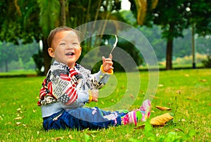 The little girl who was very happy.(Asia, China, Chinese)