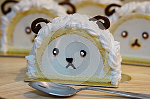 The little sheep cake roll