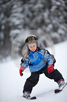 Little ski girl