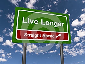 Live longer straight ahead