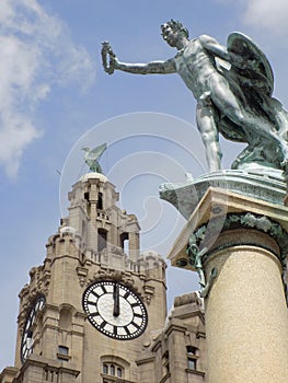 Liverpool Liver building with Cunard war memorial sculpture