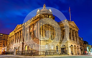 Liverpool Town Hall in the evening