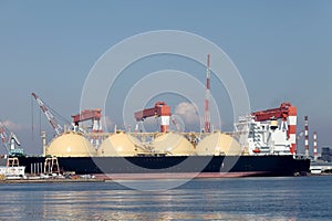 LNG cargo ship
