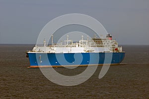 LNG carrier ship for natural g
