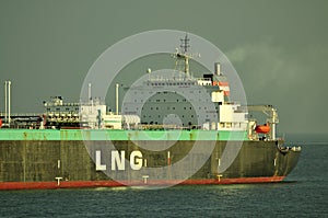 LNG carrier ship for natural gas