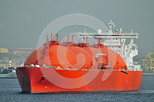 LNG carrier ship for natural gas