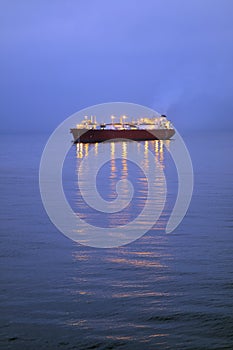 LNG carrier ship for natural gas