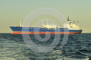 LNG carrier ship for natural gas