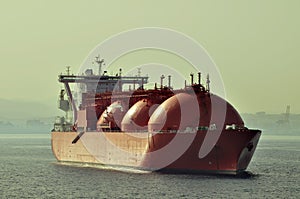 LNG ship for natural gas