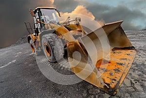 Loader excavator