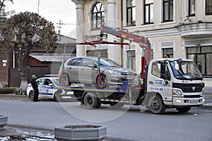 Loading of the car on the autowrecker for the wrong parking.