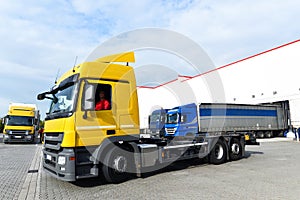 Loading of lorries at the warehouse of a freight forwarding comp