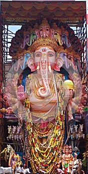 The loard Ganapathi jai jai Maha raj ki jai