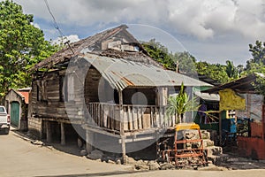 Local wooden house in Lapu Lapu City in Cebu, Philippin photo