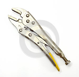 Locking pliers