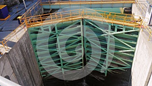 Lockport, NY, USA: The gates of the dam of the famous man made channel waterway Lockport Lock